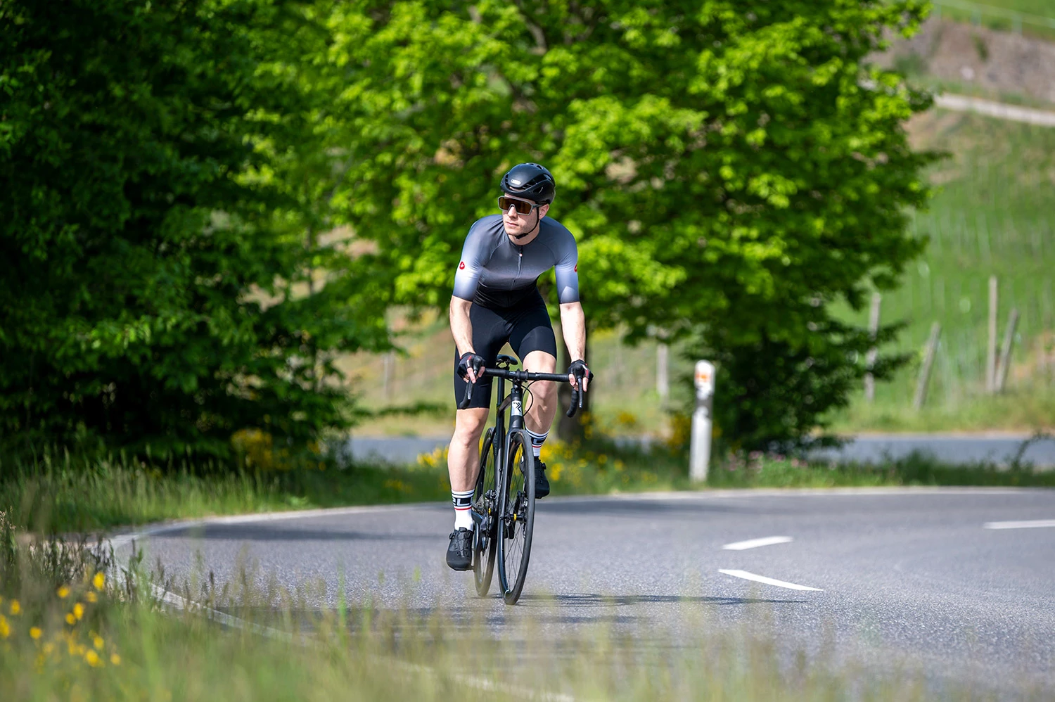 Promos Vtt Électrique Boutique -Promos Vtt Électrique Boutique Castelli Free Aero RC Action3